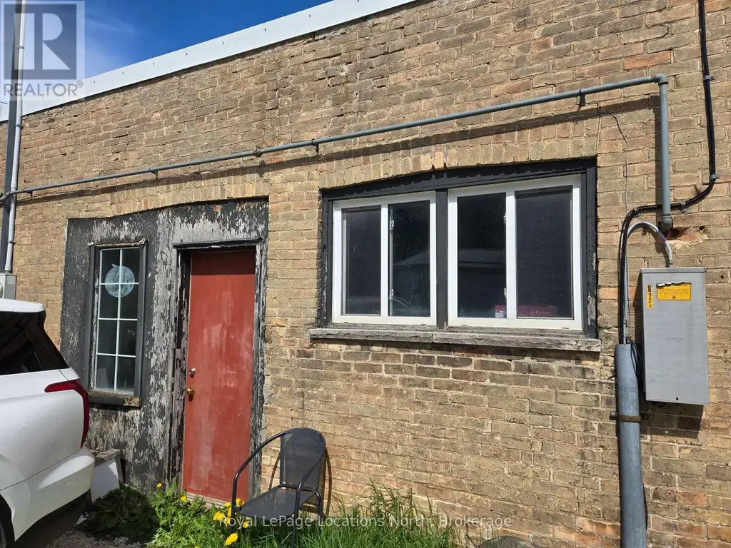 86 Sykes Street N, Meaford